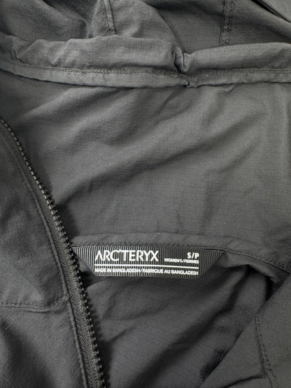 Arc’teryx WindBreaker (S)